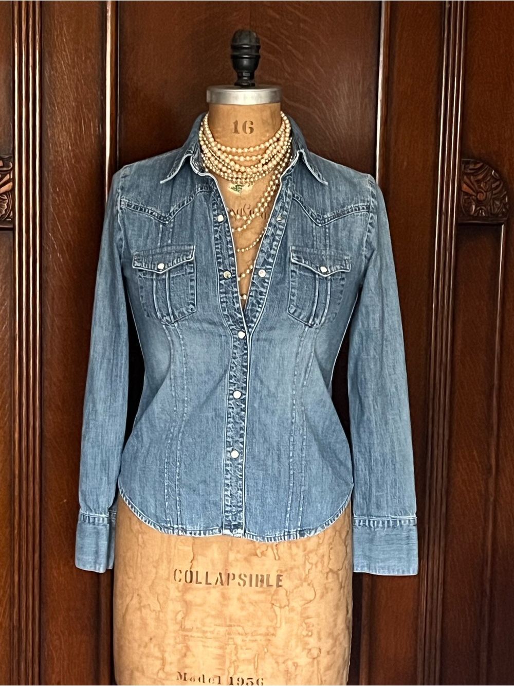 GAP Western Cowgirl Rodeo Festival Ranch Fitted Denim Button-Down Shirt - Blue